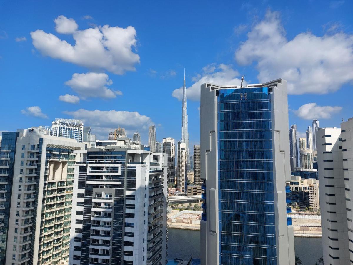 Bayz Burj Khalifa View *