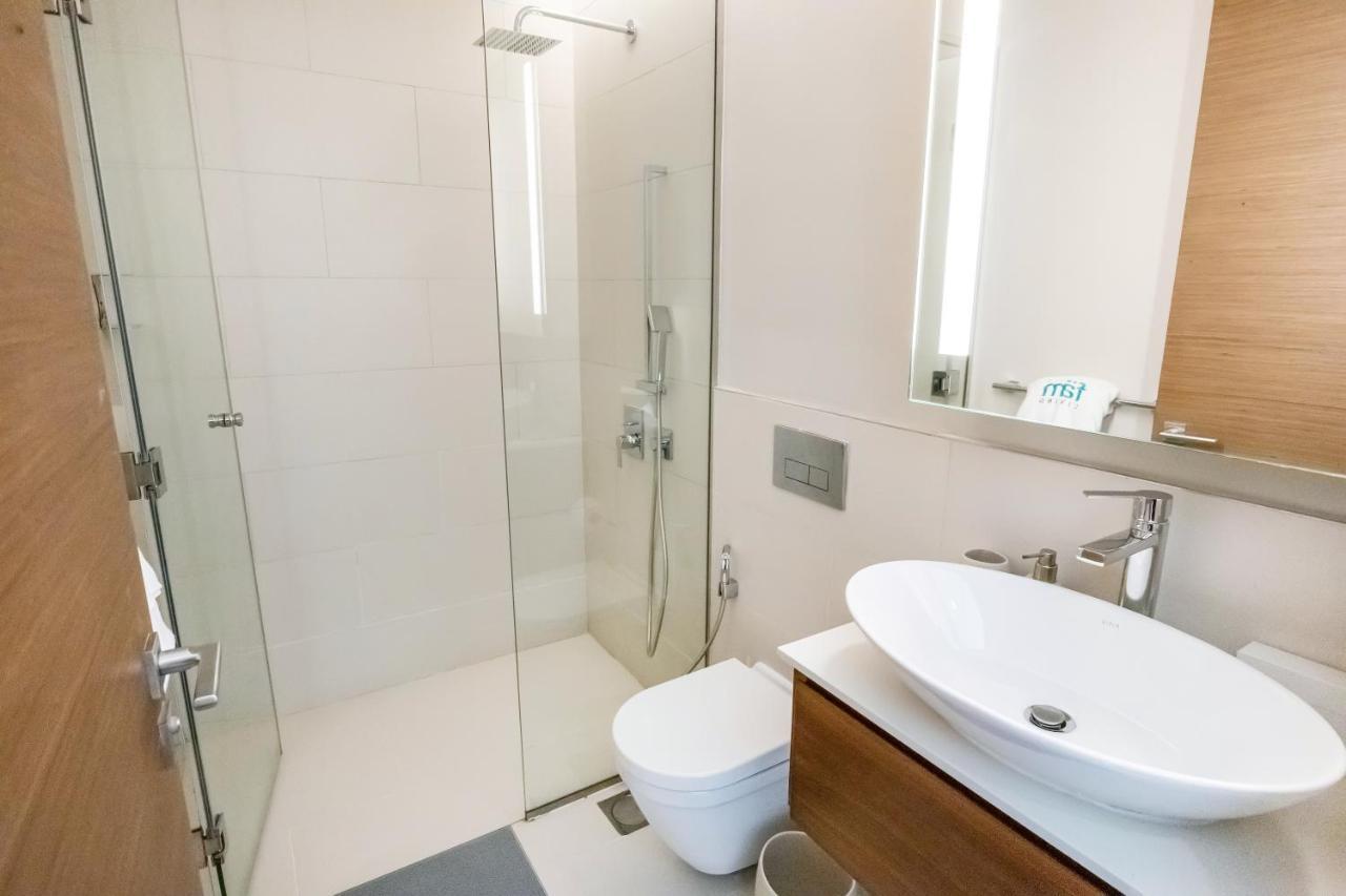 Fam Living - Walk - Luxe Interiors Apartment