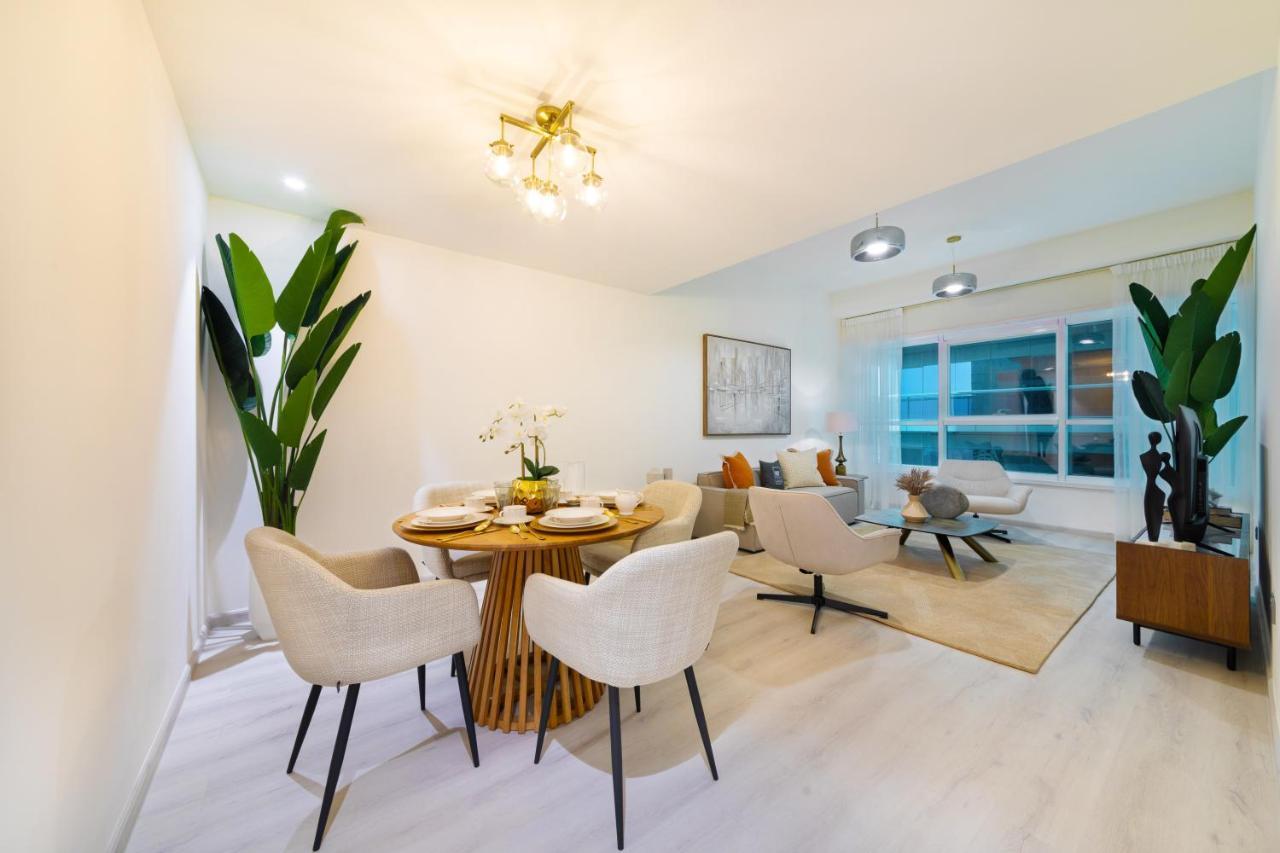 Maison Privee - Millennium Executive Tower Apartment