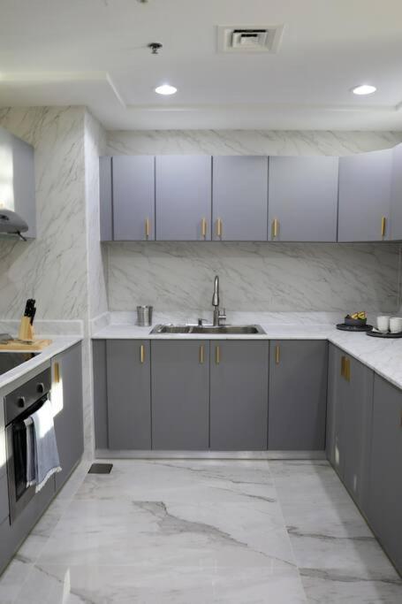 Apartment Deal!!! Brand New 1 Bed In The Heart Of Marina Dubai