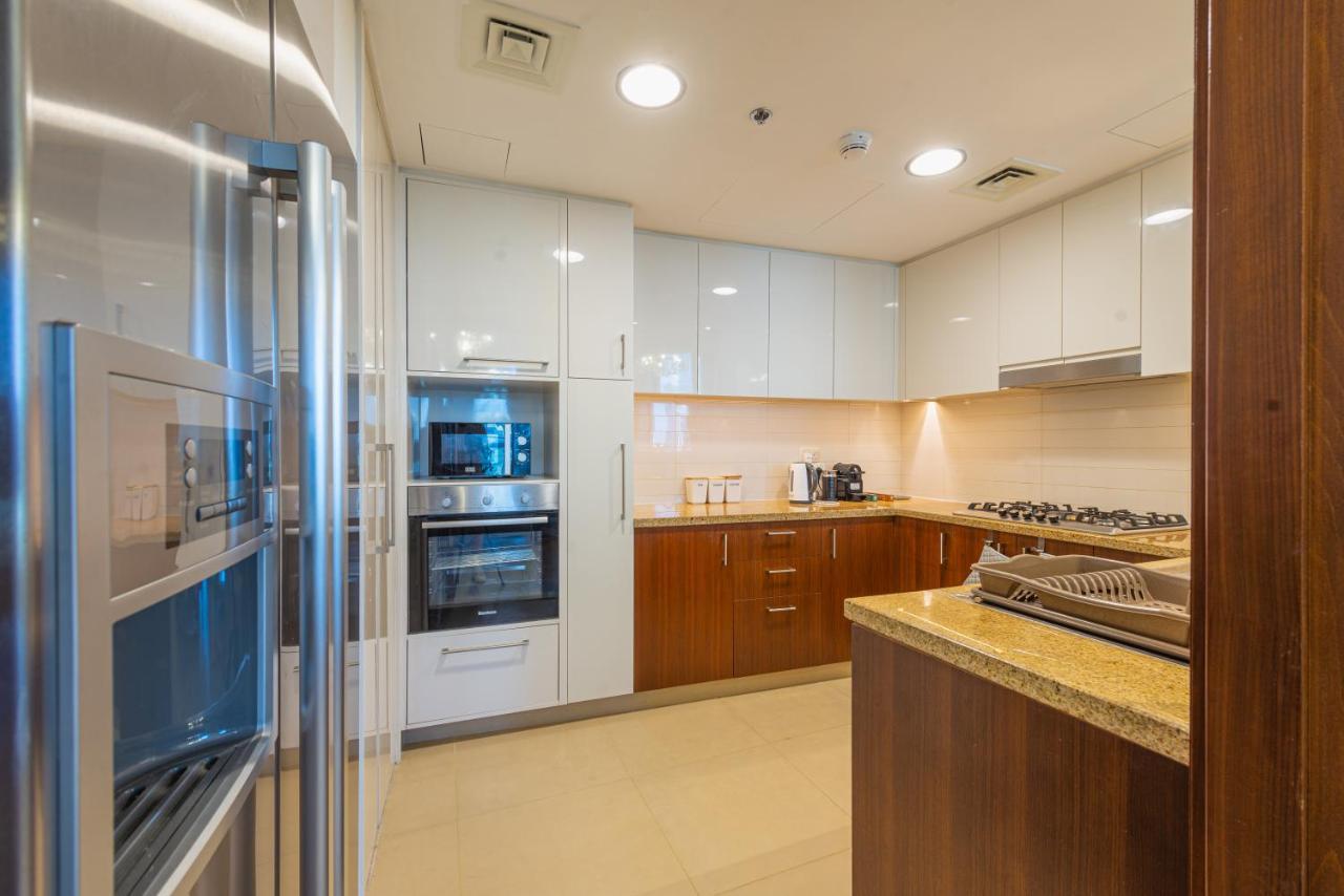 First Class 2br With Full Skyline & Sea View Apartment