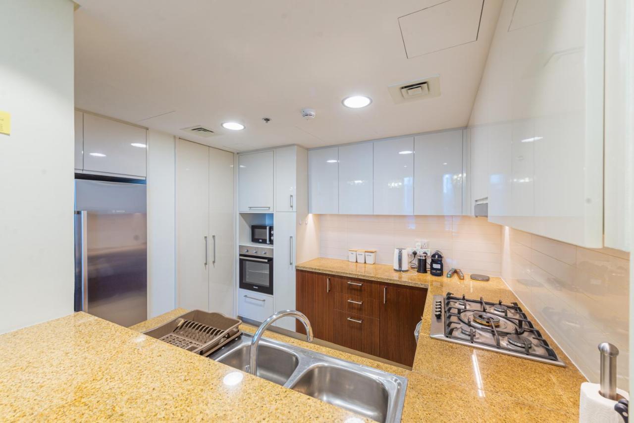 First Class 2br With Full Skyline & Sea View *