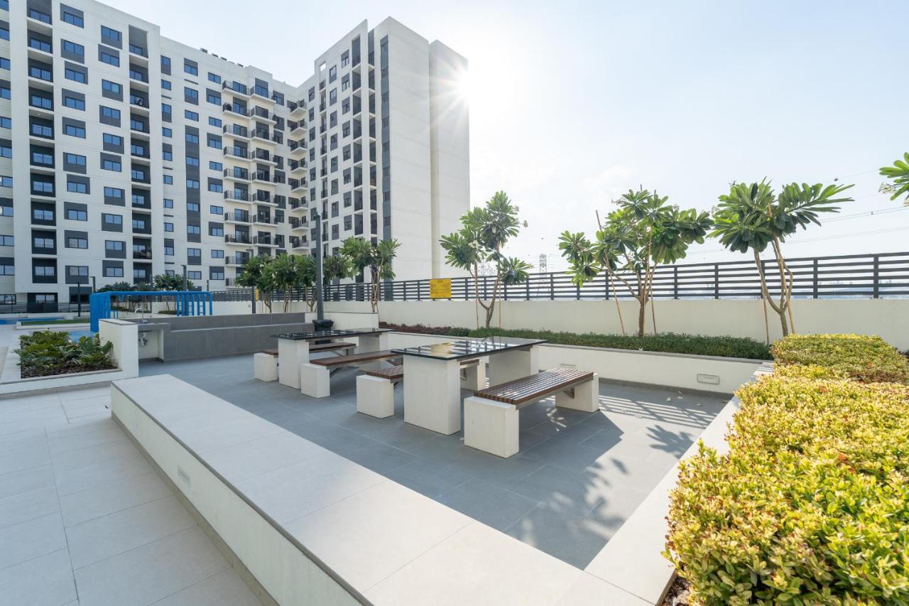 Trinity Homes - Luxury 2br With Modern Amenities, Near To Energy Metro Station Apartment *