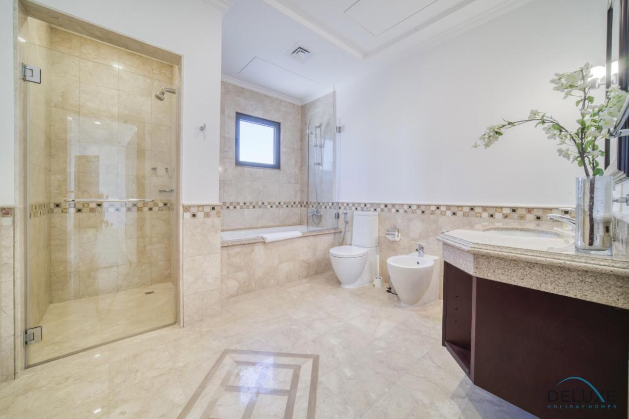 Villa Signature Villa: 6br Luxury With Pool On Palm Jumeirah