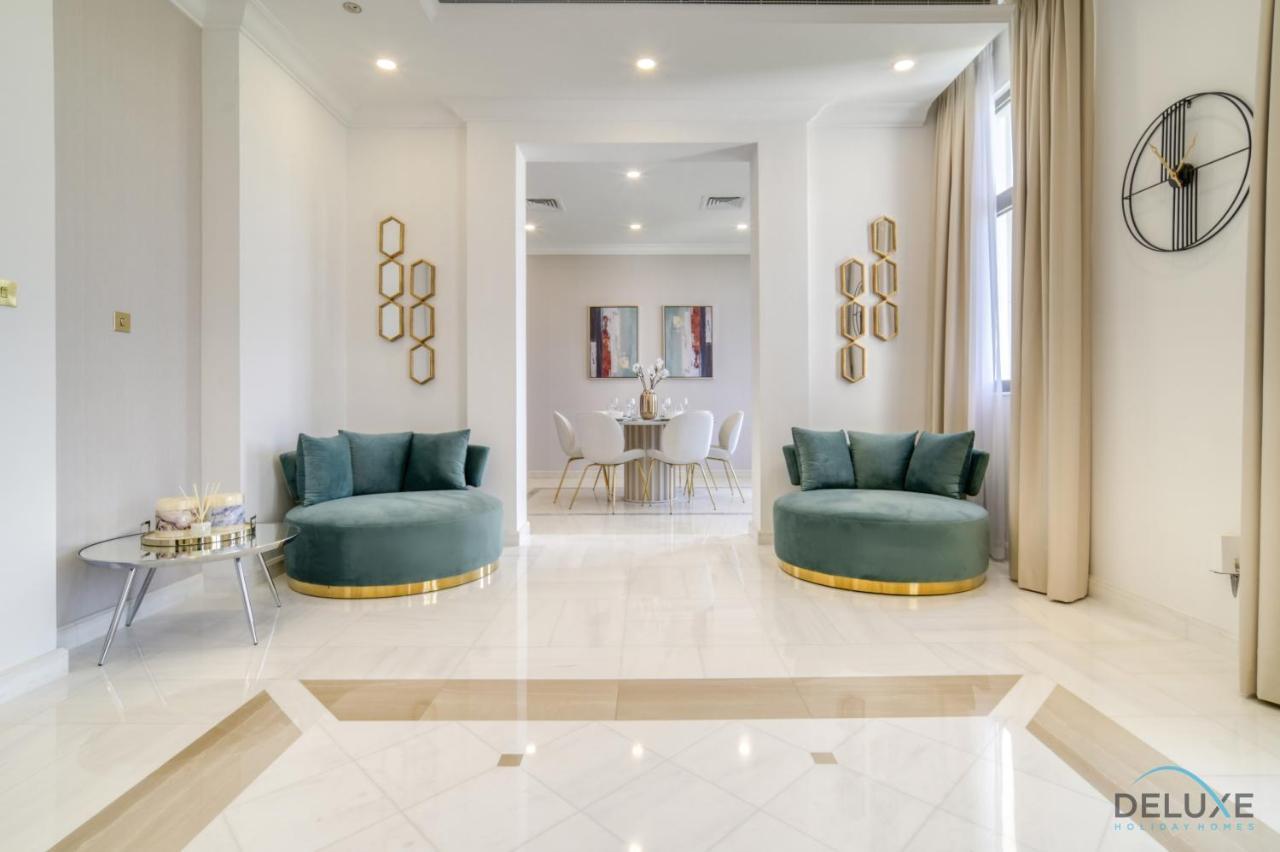Signature Villa: 6br Luxury With Pool On Palm Jumeirah