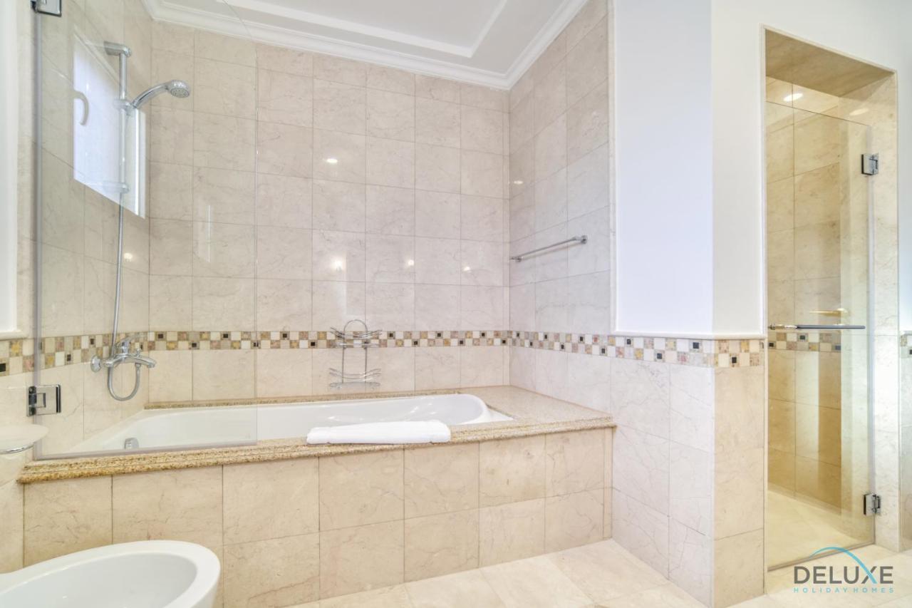 Signature Villa: 6br Luxury With Pool On Palm Jumeirah Villa Dubai