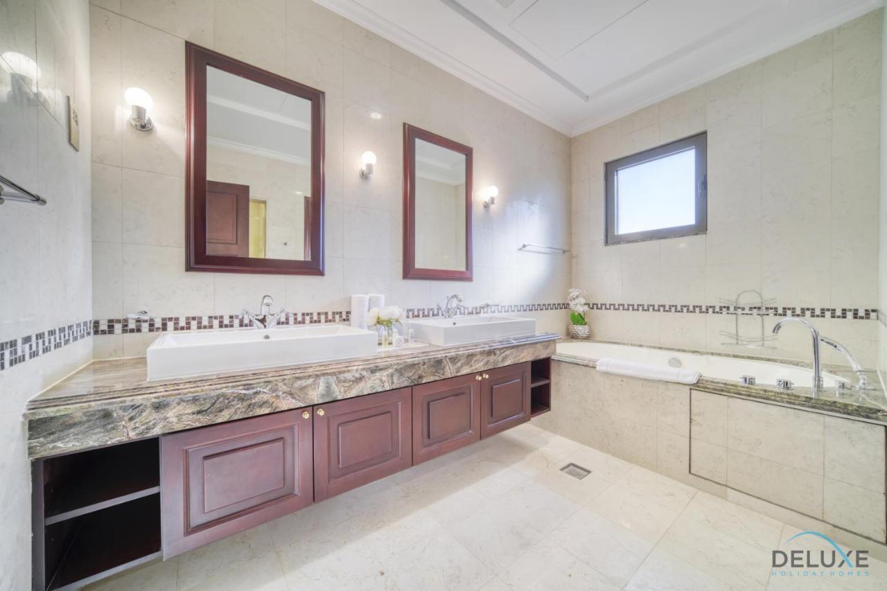 Villa Signature Villa: 6br Luxury With Pool On Palm Jumeirah *