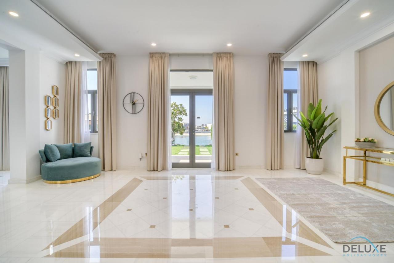 Signature Villa: 6br Luxury With Pool On Palm Jumeirah *