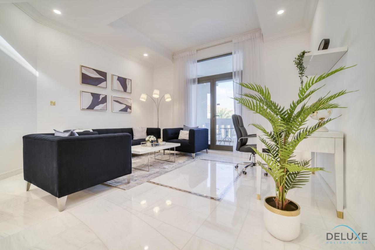 Villa Signature Villa: 6br Luxury With Pool On Palm Jumeirah Dubai