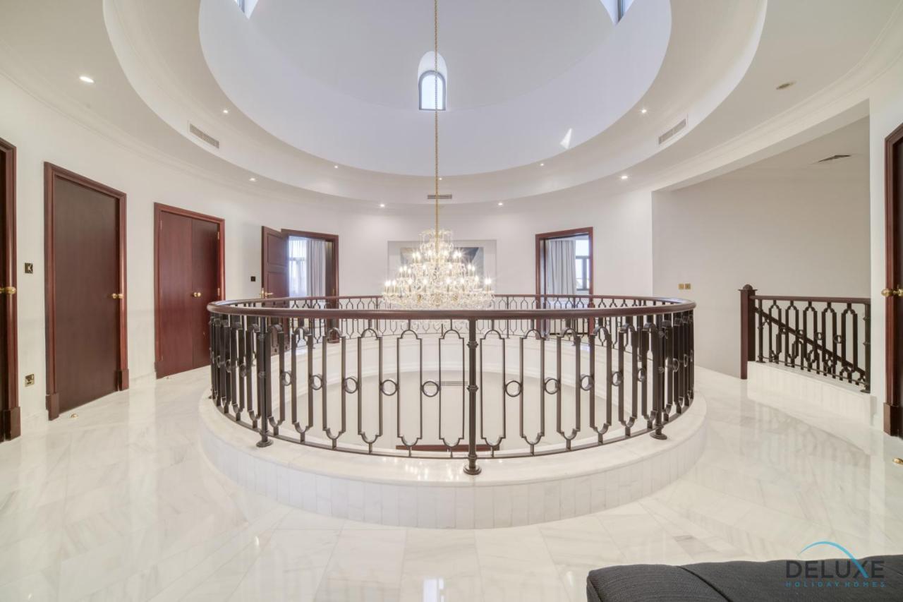 Villa Signature Villa: 6br Luxury With Pool On Palm Jumeirah *