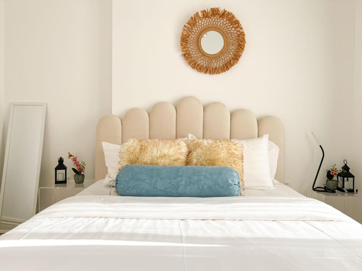Bright And Spacious 2 Bedroom With Private Balcony