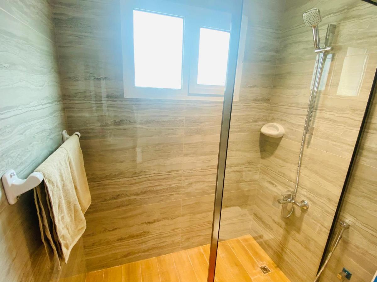 Manchester Galaxy - 2br In Marina Dubai