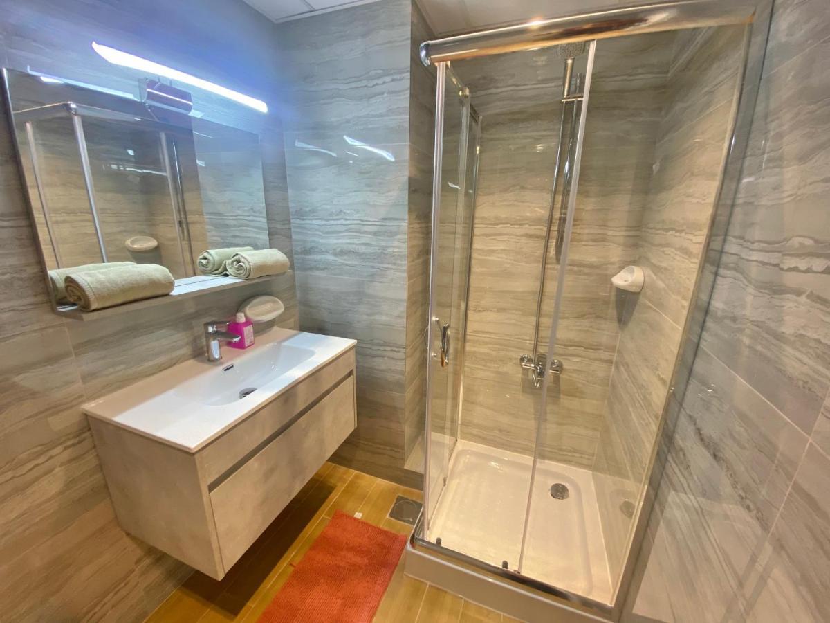 Apartment Manchester Galaxy - 2br In Marina Dubai