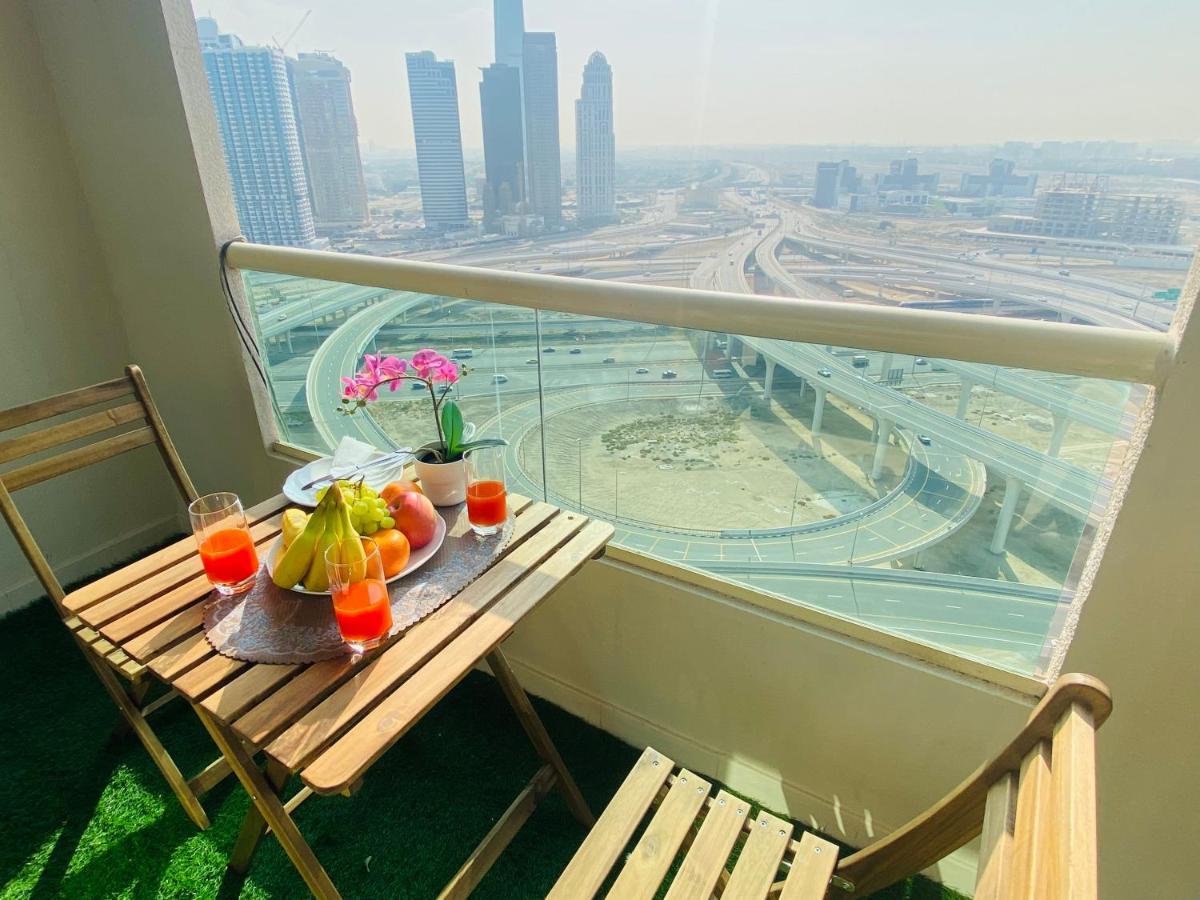 Manchester Galaxy - 2br In Marina * Dubai