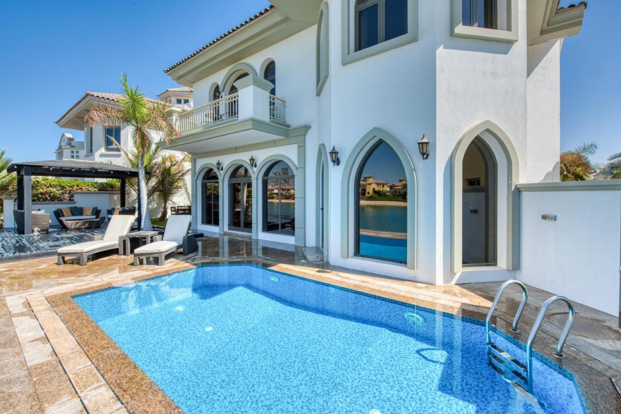 Maison Privee - Glamourous Beachfront On The Palm With Pool Villa Dubai