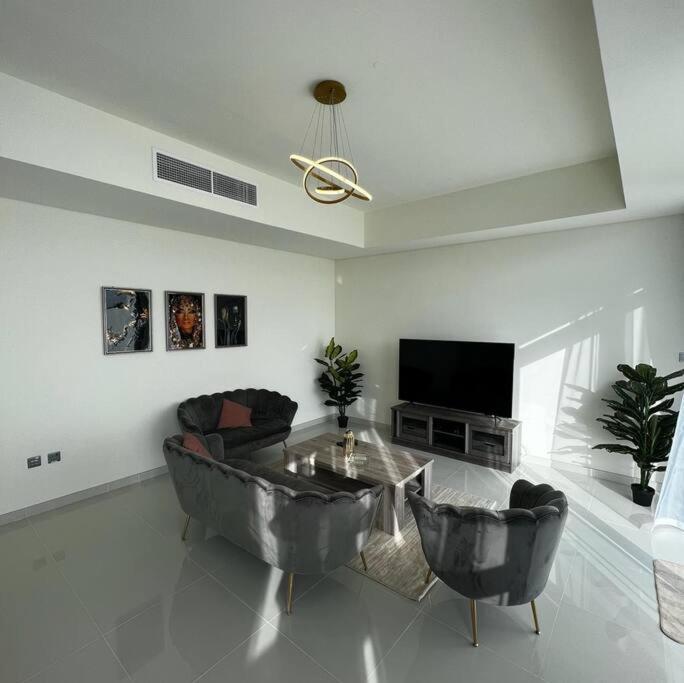 Letstay - Magnificent 3br With A Huge Garden
