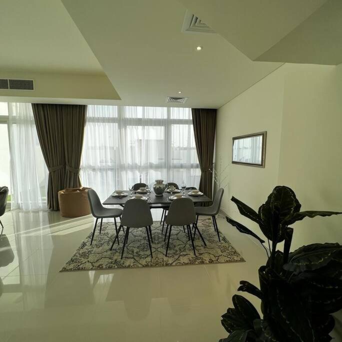 Letstay - Magnificent 3br With A Huge Garden * Dubai