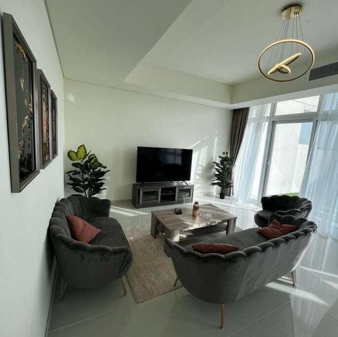 Villa Letstay - Magnificent 3br With A Huge Garden