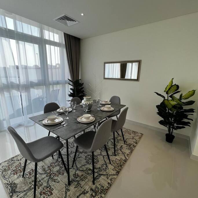 Letstay - Magnificent 3br With A Huge Garden Villa *