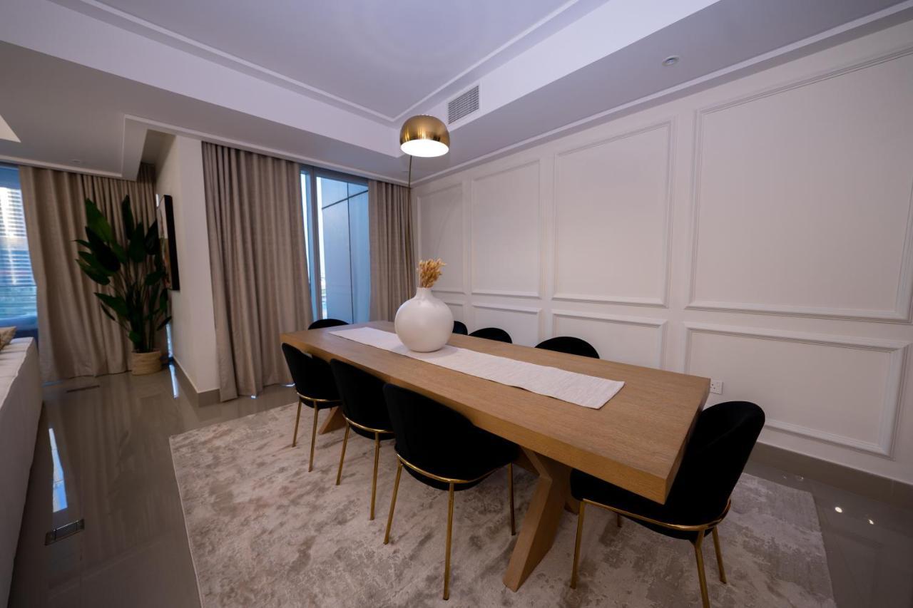 Majestay - Luxury Living Apartment *