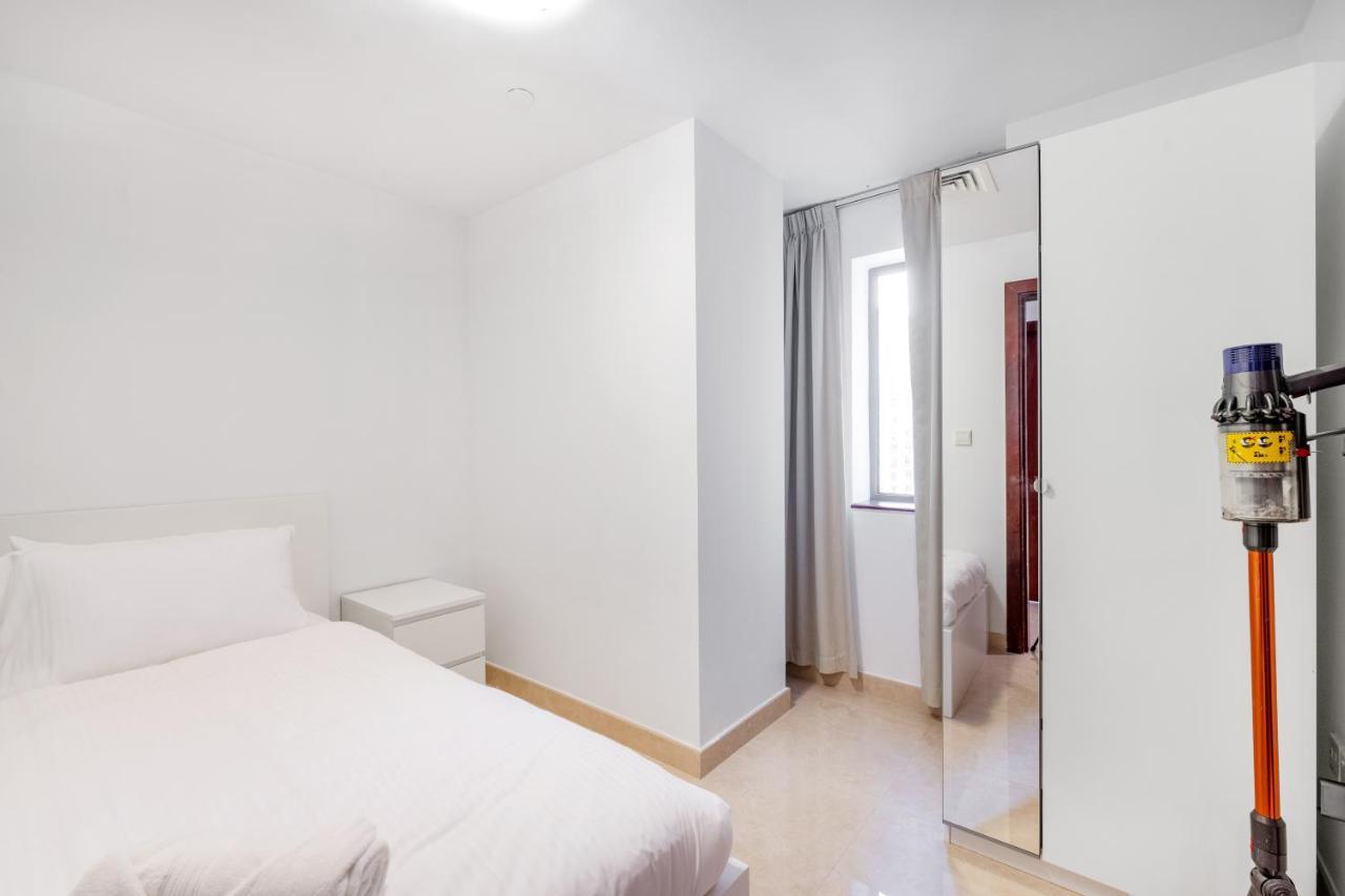 Deluxe Retreat In Jbr - Million Dollar View - Balcony * Dubai