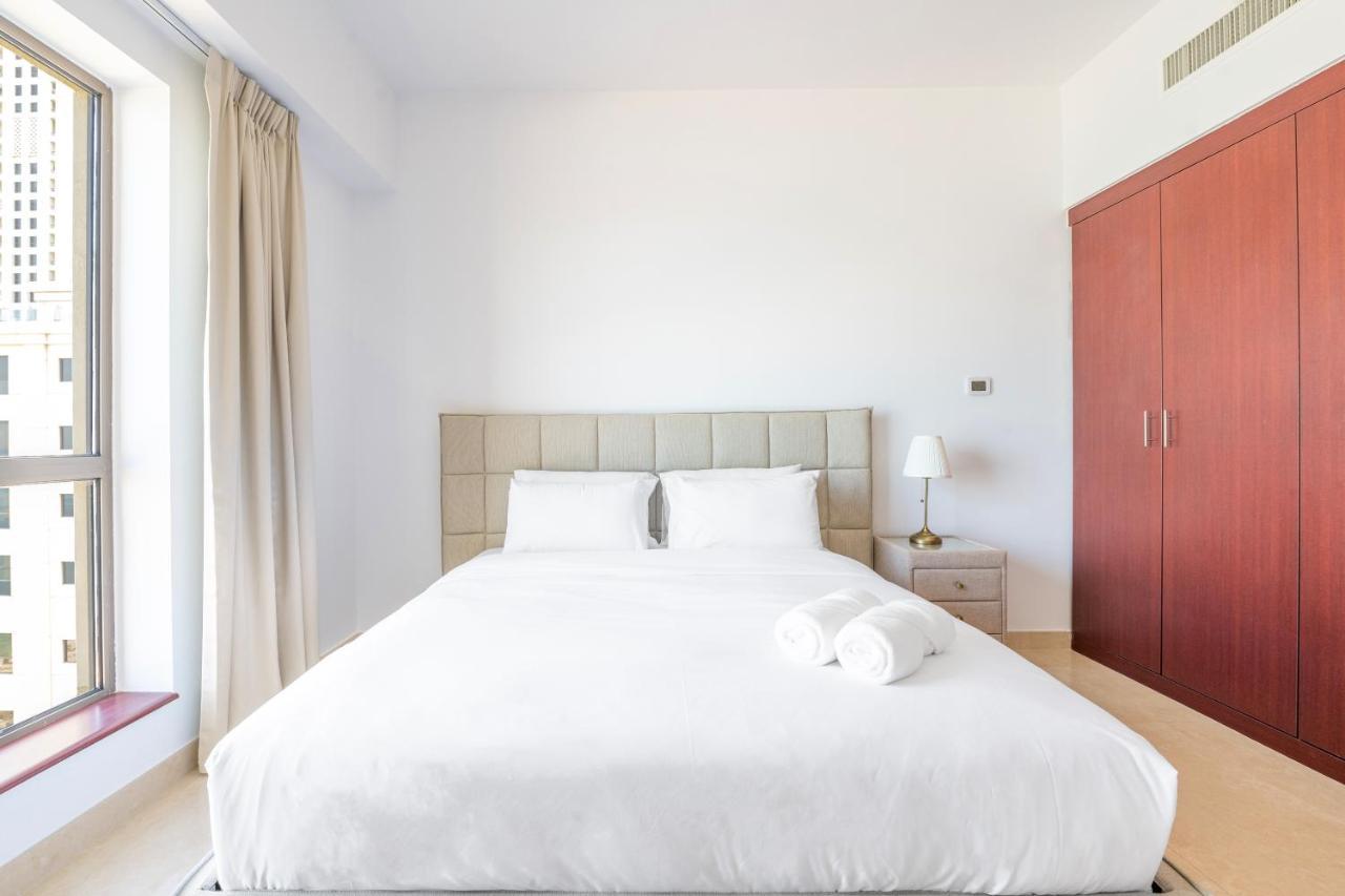 Deluxe Retreat In Jbr - Million Dollar View - Balcony *