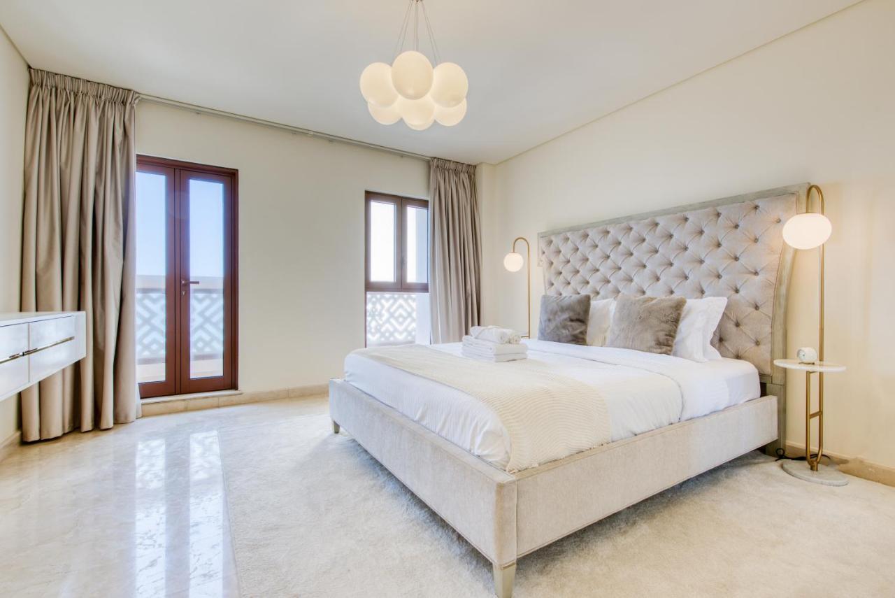 Maison Privee - Luxury Palm Penthouse With Beach & Sea View Apartment