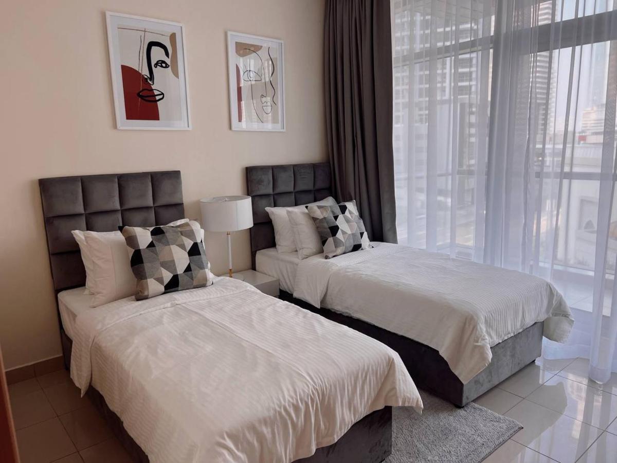 Huge Terrace With Canal View & Beach Access Available Apartment Dubai