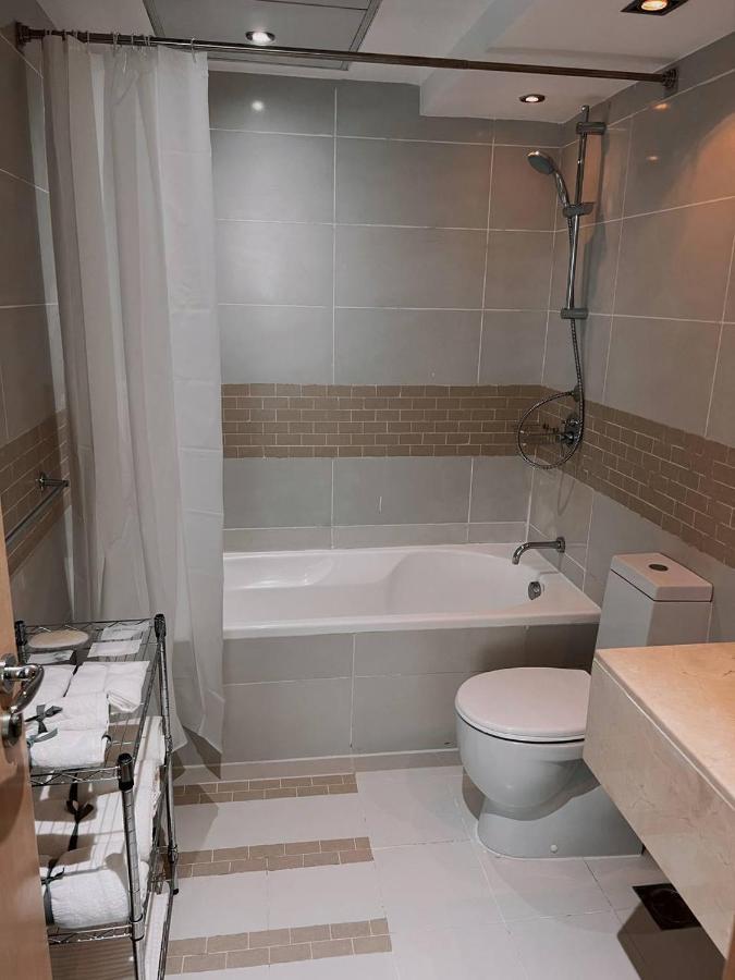 Huge Terrace With Canal View & Beach Access Available Apartment *