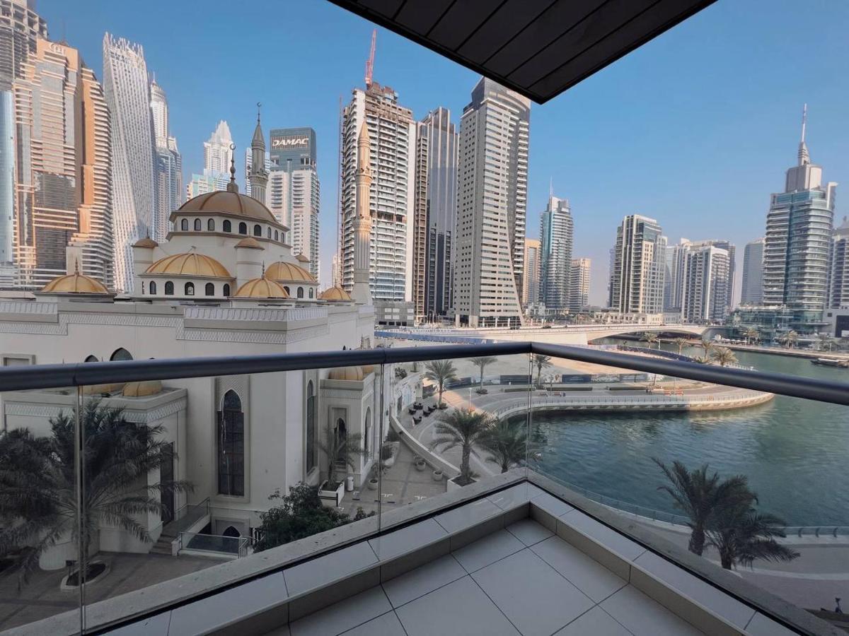 Apartment Huge Terrace With Canal View & Beach Access Available Dubai