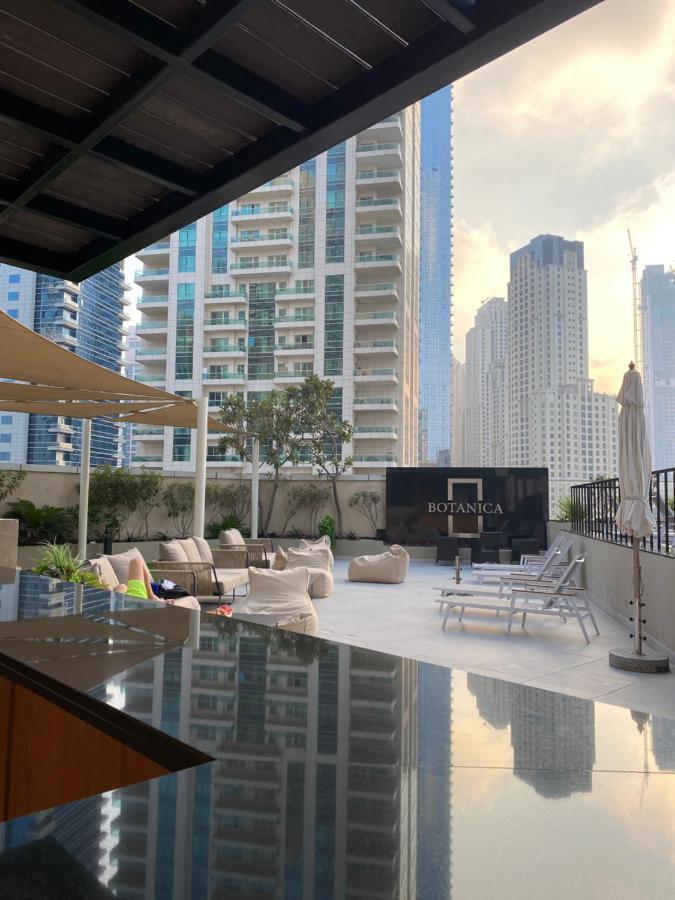 Stylish 2 Bdr In Marina & Beach Access Available Apartment *