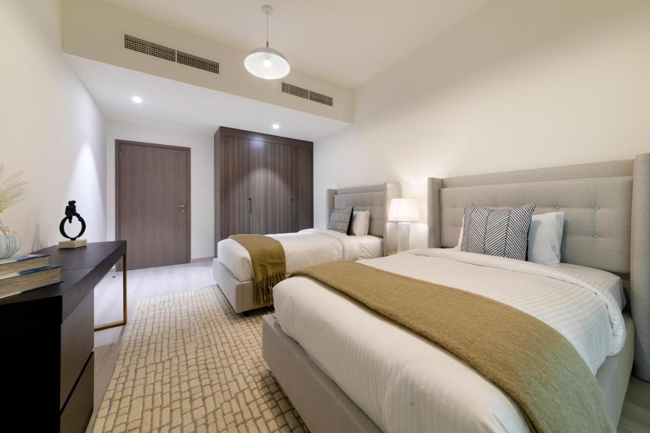 Maison Privee - Millennium Executive Tower Apartment