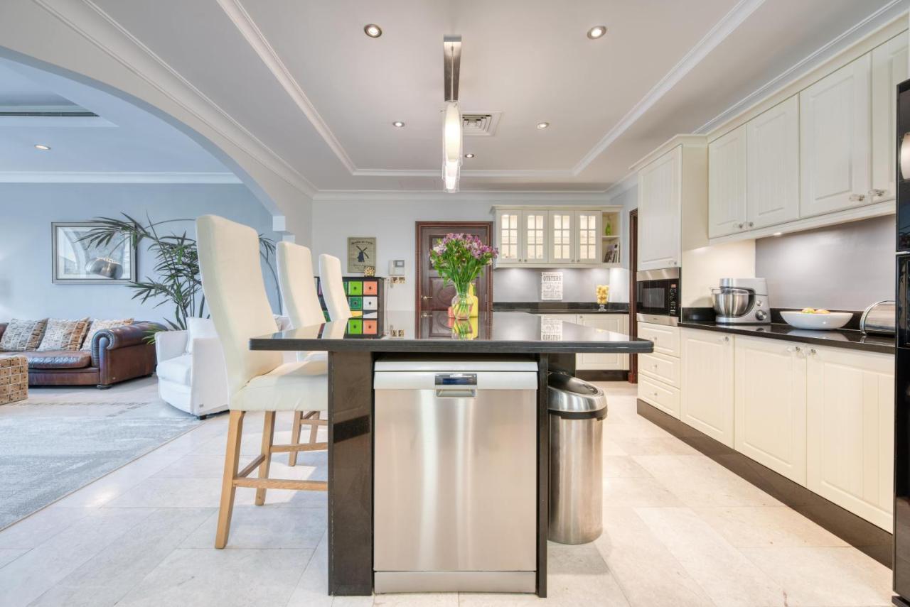 Maison Privee - Glamourous Beachfront On The Palm With Pool Villa *