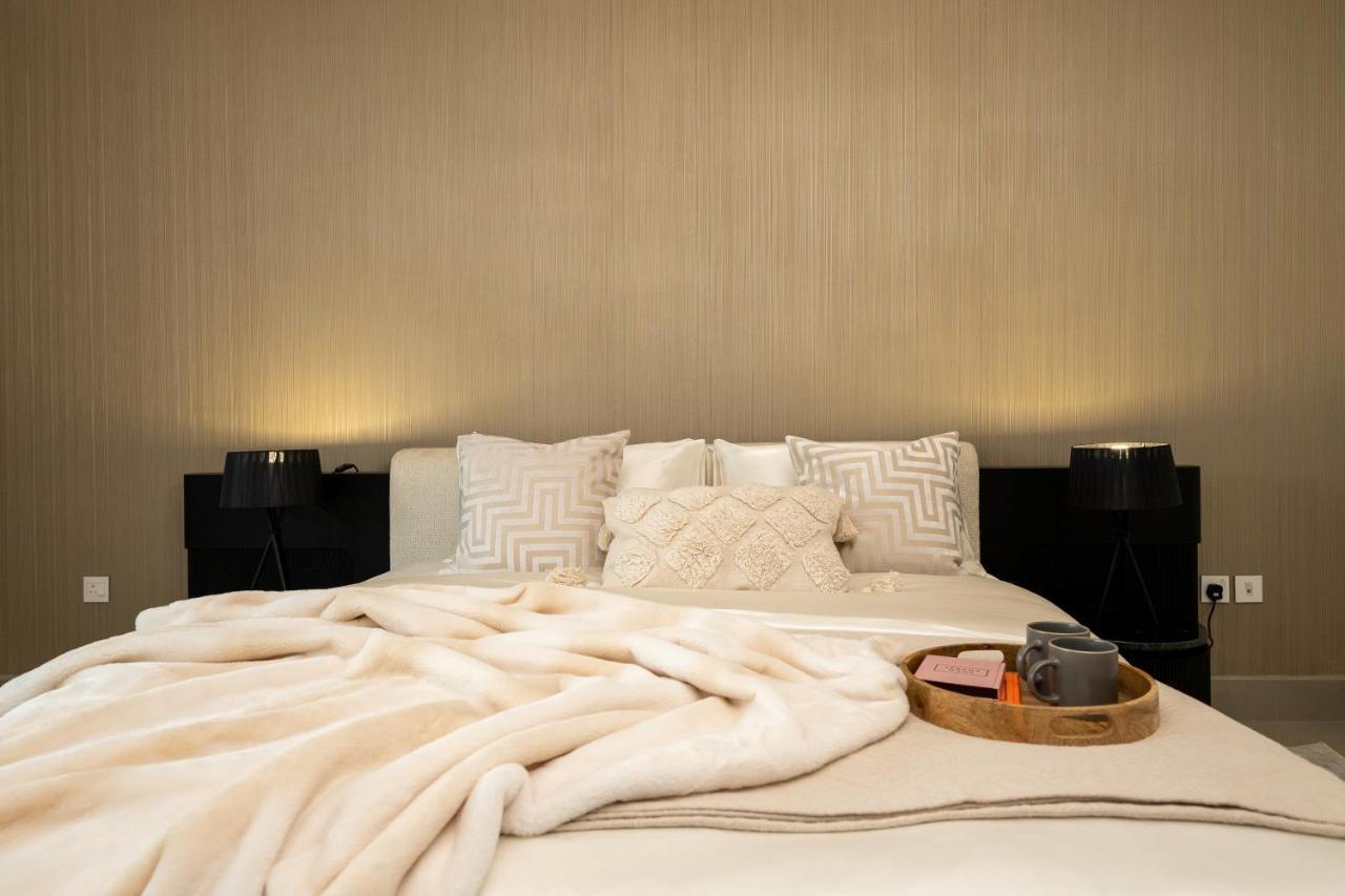 Majestay - Luxury Living * Dubai