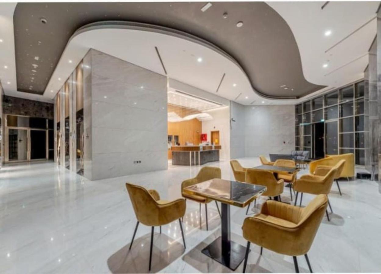 Modern 1br With Rooftop Pool The Bay Business Bay * Dubai