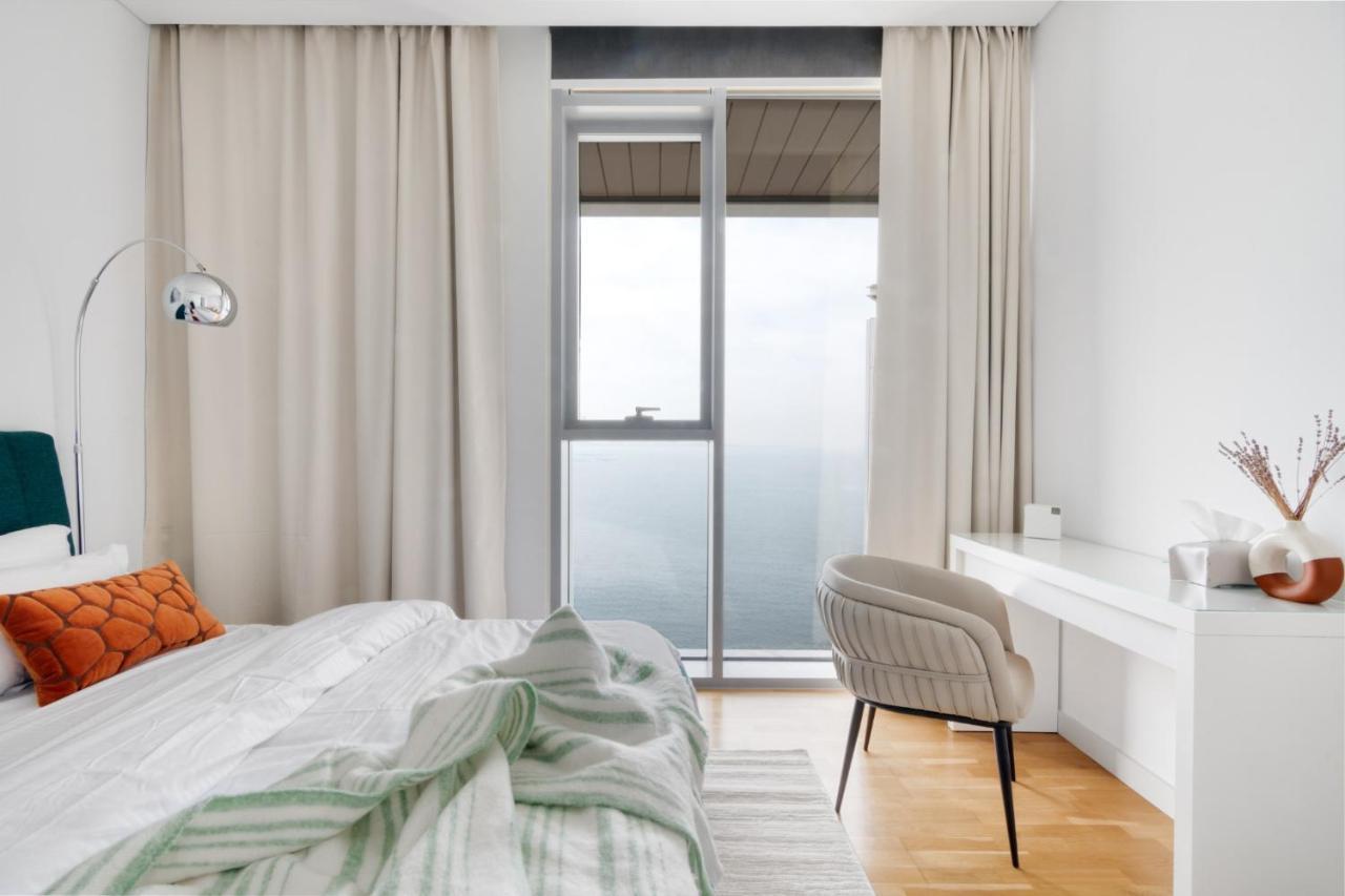 Welcome - Bluewaters Brand New 2-bedroom Apartment *