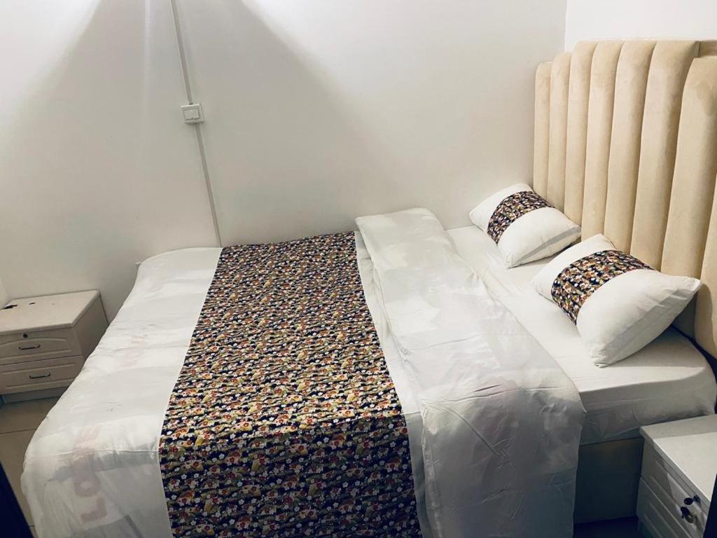 Private In Shared Guest house Dubai