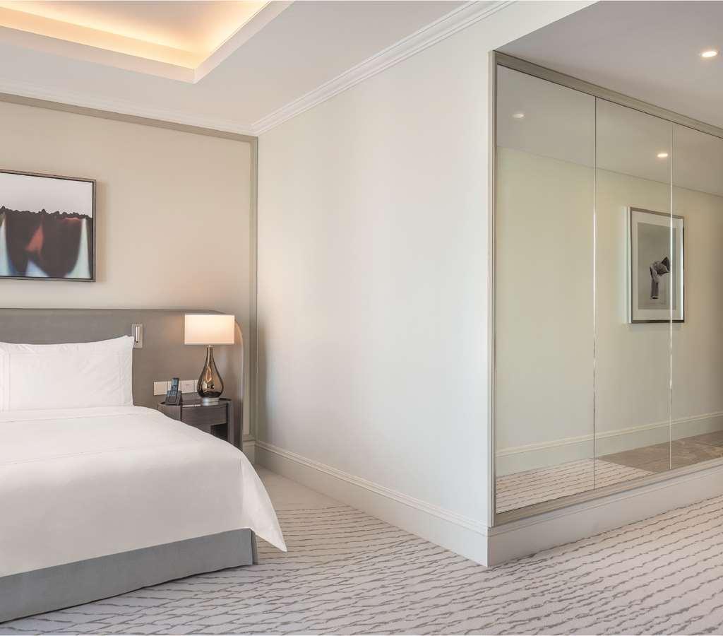 Hotel Address Mall Dubai