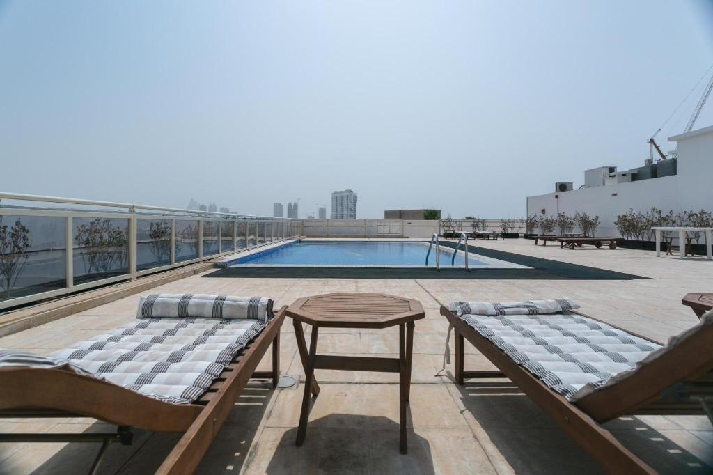 Luxury Escapes - Stylish 1br - Murad Tower - Close To The Emirates Mall Apartment *