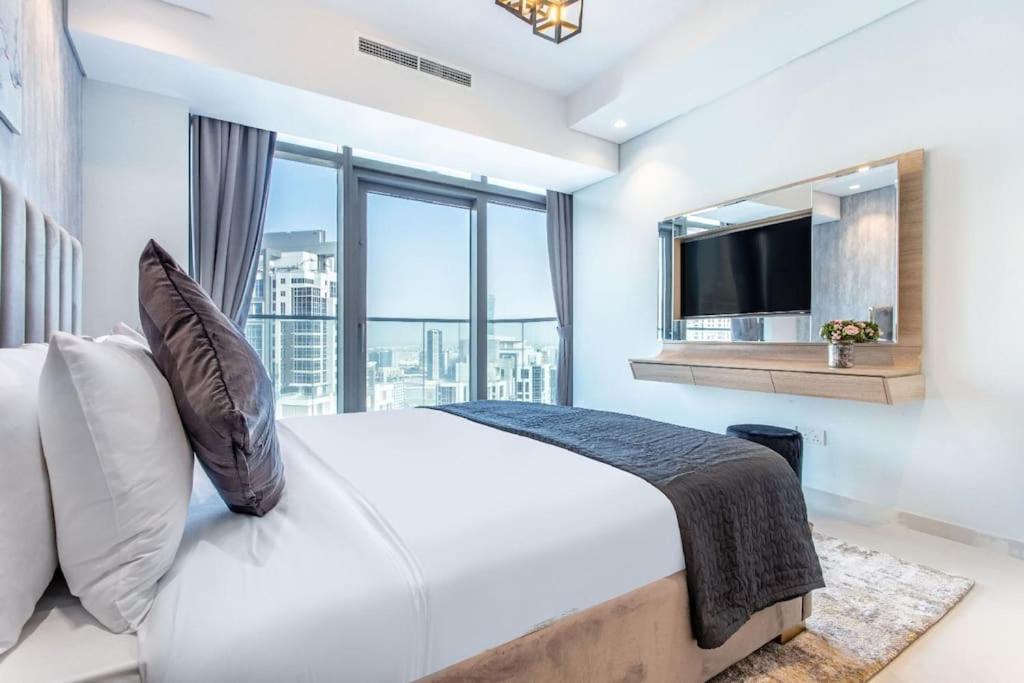 Paramount Midtown Flat With Burj Khalifa View * Dubai