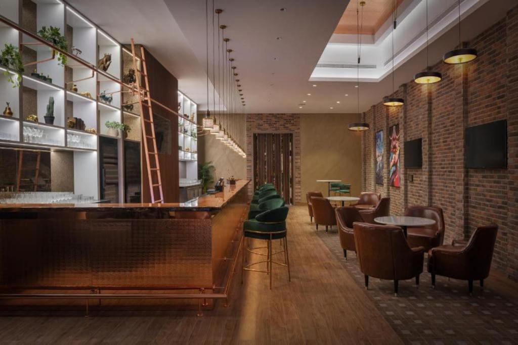Paramount Midtown Flat With Burj Khalifa View *