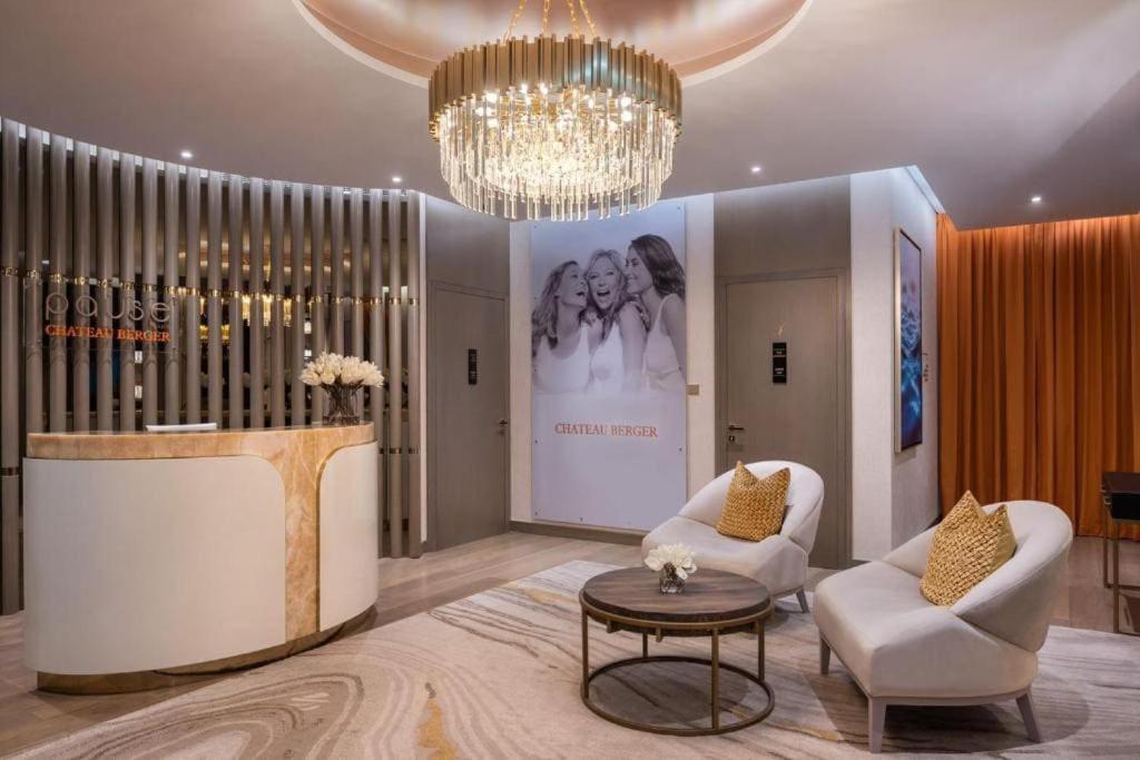 Paramount Midtown Flat With Burj Khalifa View Dubai