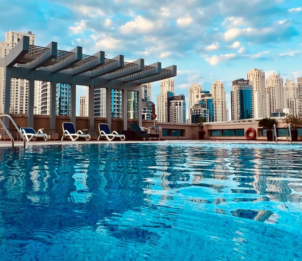Fabolous Vacation In Marina Apartment Dubai