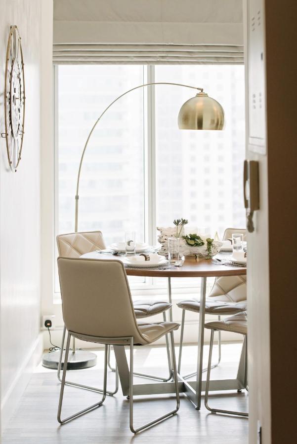 Boutique Living - Burj Views *