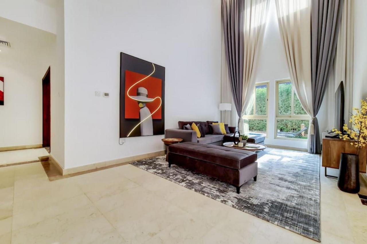 Holiday home Villa, Jumeirah Islands - Modest Four Bedroom Dubai