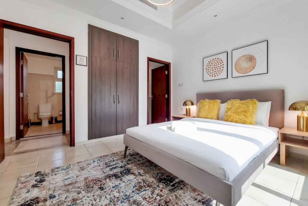 Holiday home Villa, Jumeirah Islands - Modest Four Bedroom