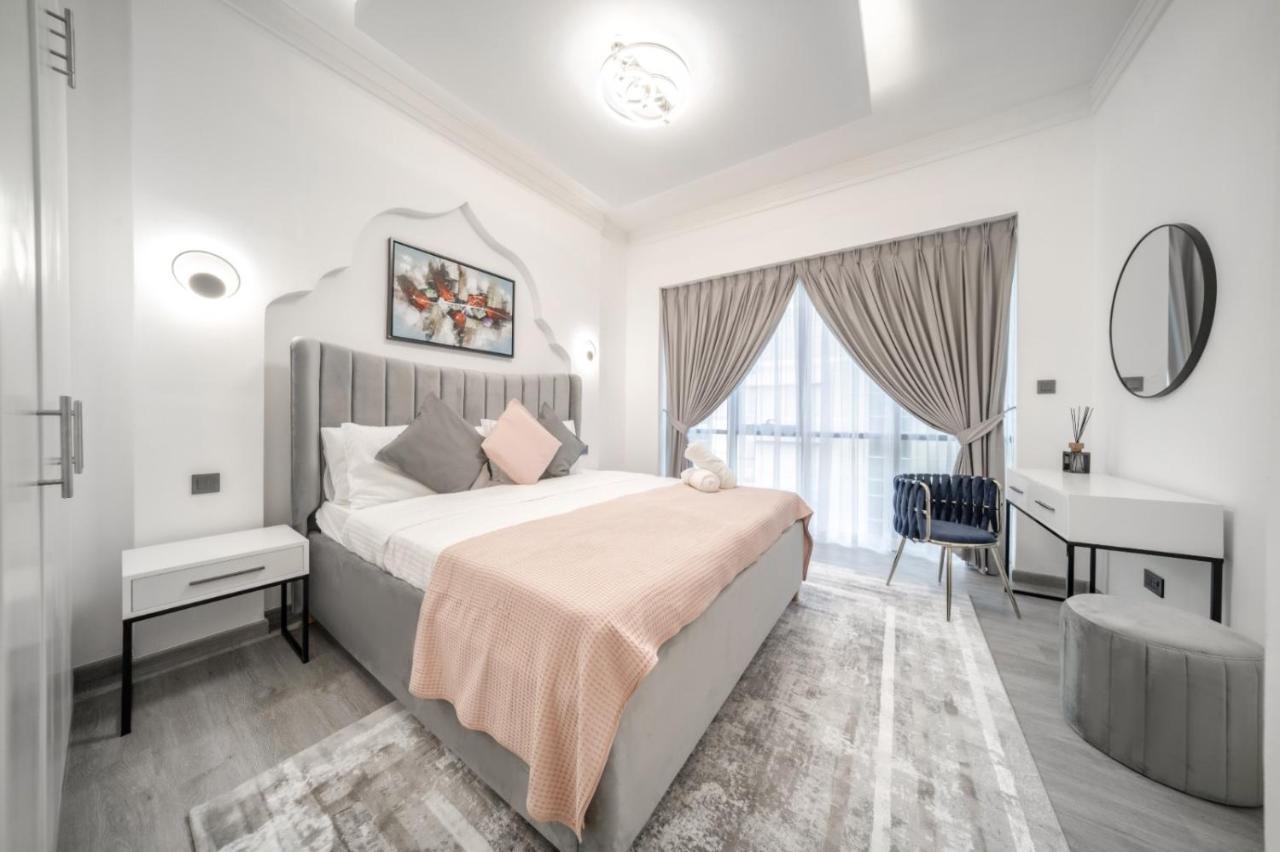 Luxury 5 Mins From The Palm Apartment