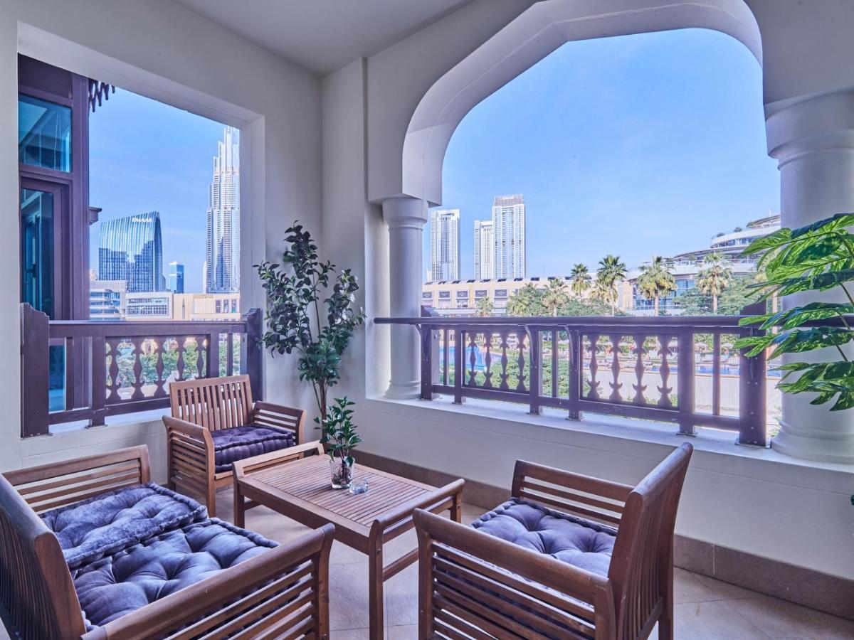 Apartment Burj Khalifa Partial View Peak Living Luxury 2br Souk Al-bahar Beside Mall-golden Homes *