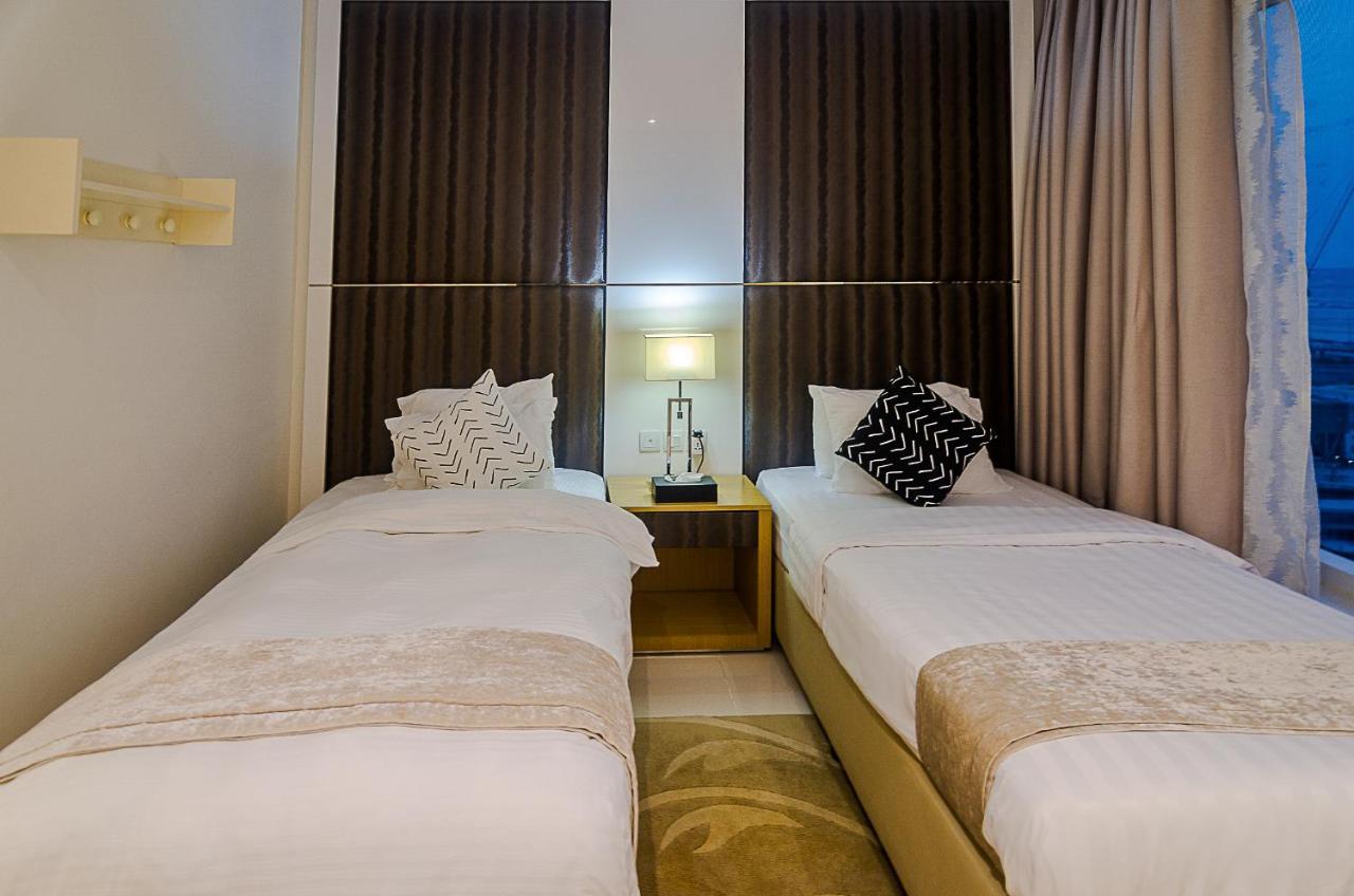 Oskena Vacation Homes-damac Maison Canal View Apartment