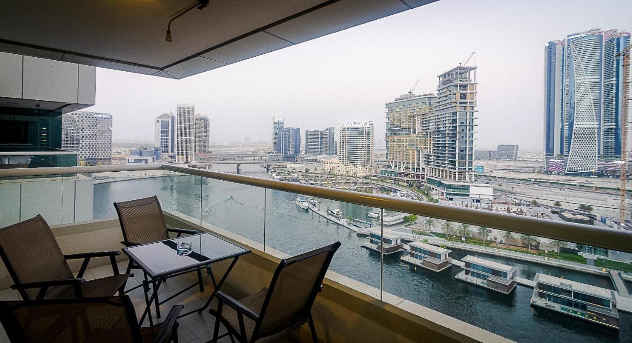 Apartment Oskena Vacation Homes-damac Maison Canal View Dubai